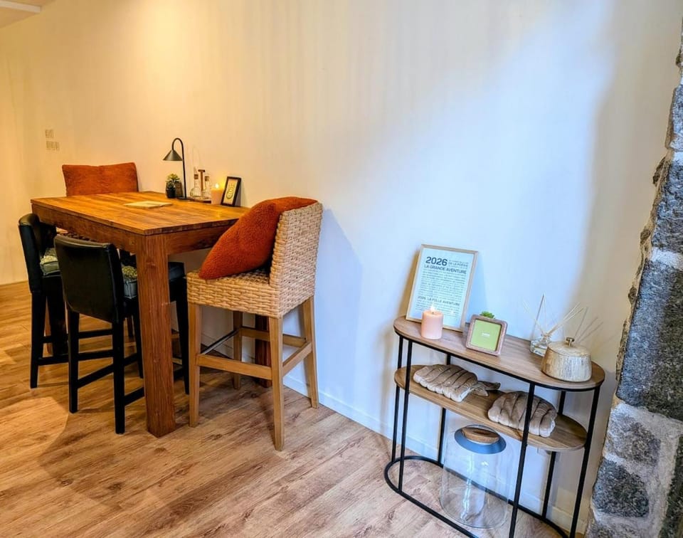 Là où murmurent les pierres Apartment in Auvergne-Rhône-Alpes