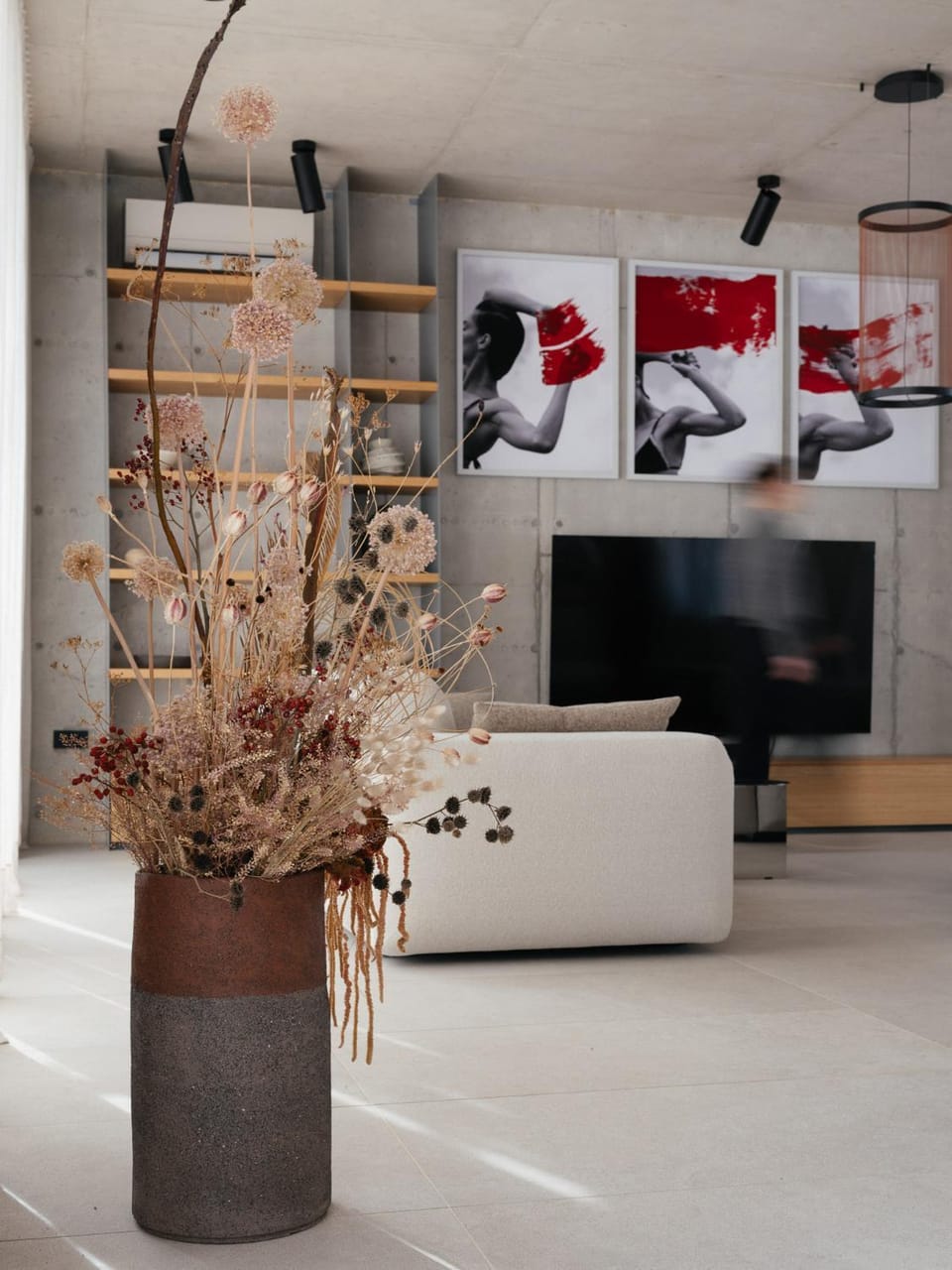 Communal lounge/ TV room, TV and multimedia, Living room, Seating area, Evening entertainment