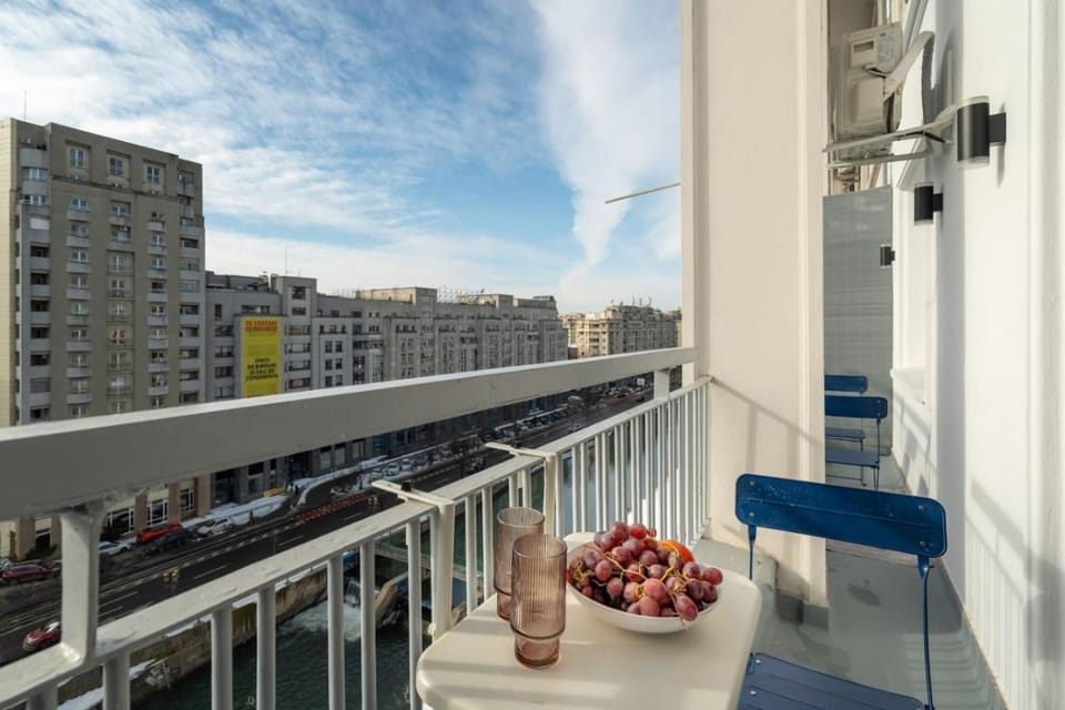 Balcony/Terrace, City view