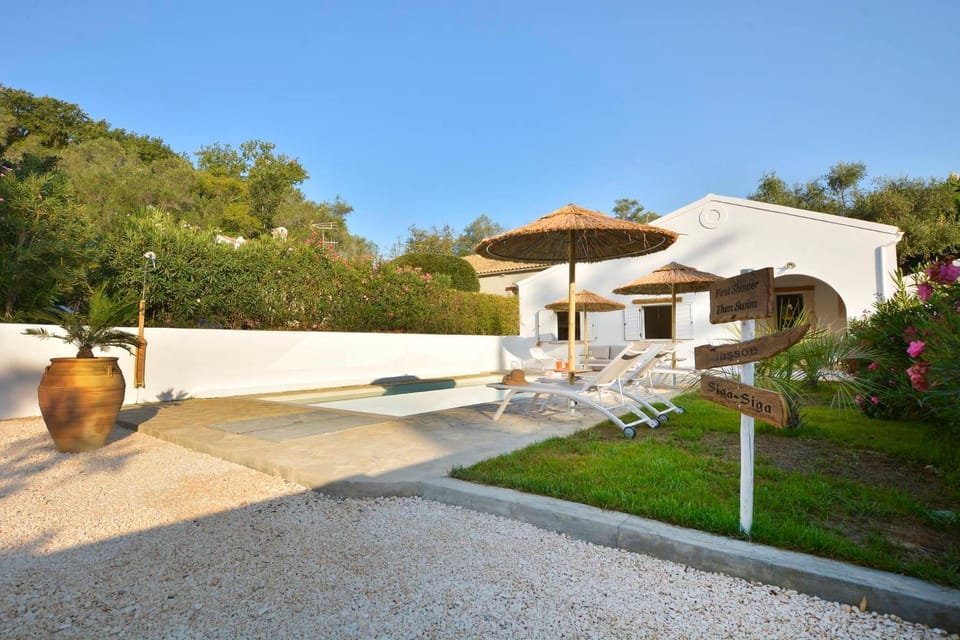 Garden, Swimming pool