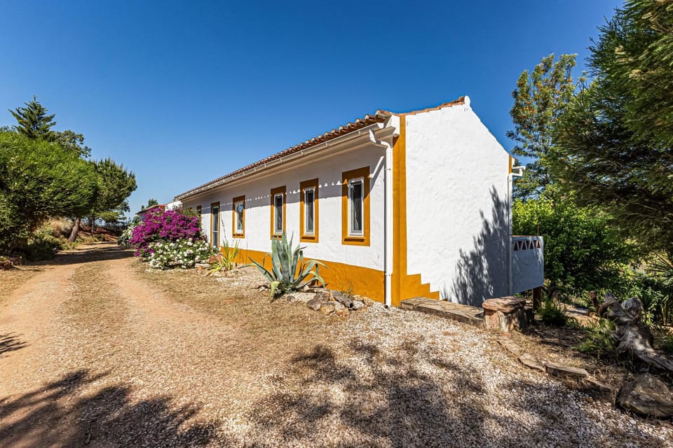 Monte Labarito - Casa Petra - Country House House in Portugal