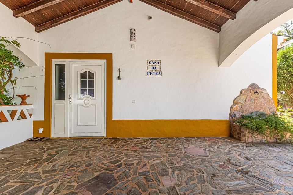 Monte Labarito - Casa Petra - Country House House in Portugal