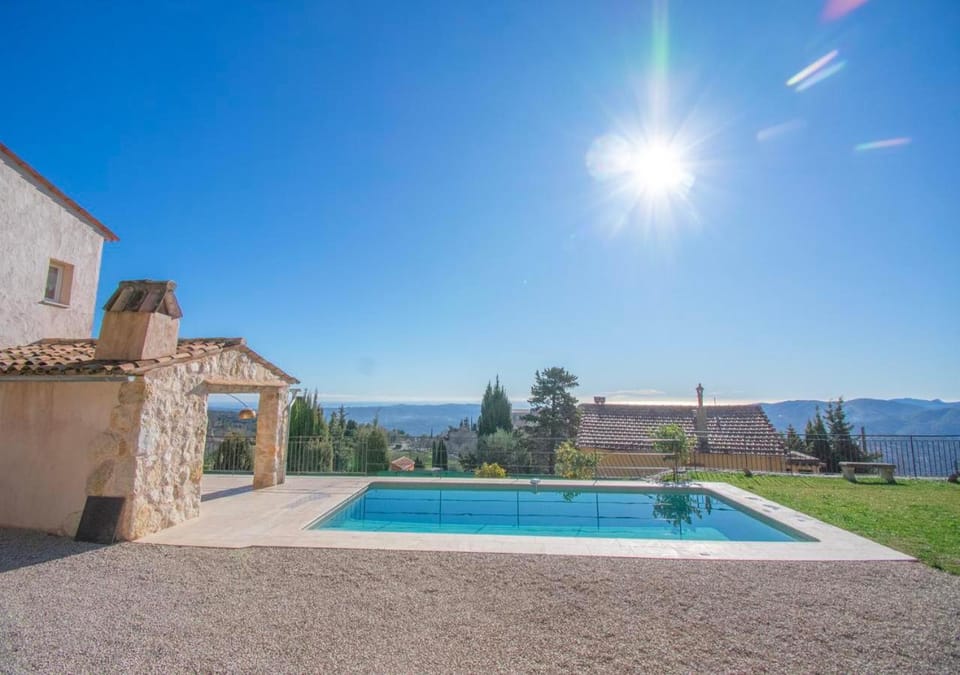 Day, Natural landscape, Mountain view, Pool view, Swimming pool, sunbed