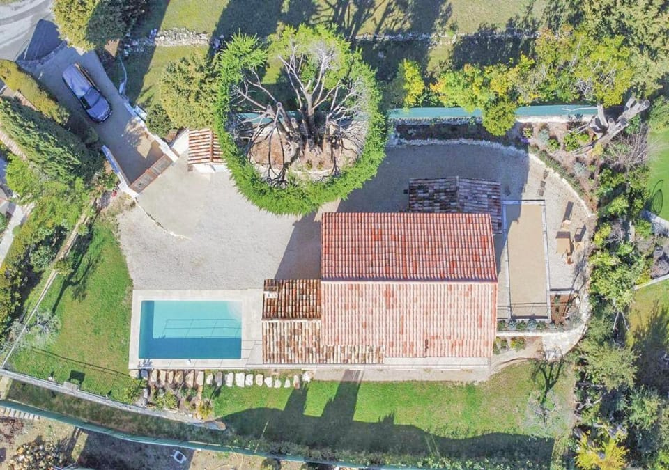 Property building, Day, Natural landscape, Bird's eye view, Pool view, Swimming pool