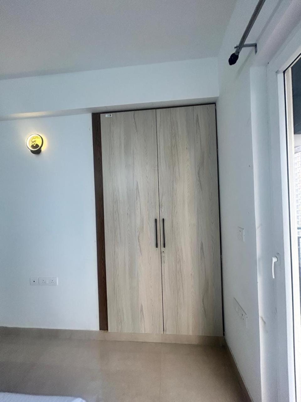 Live the moment with family and Friends at low cost Apartment in Noida