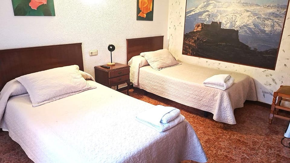 Pensión Isasa Hostel in La Rioja