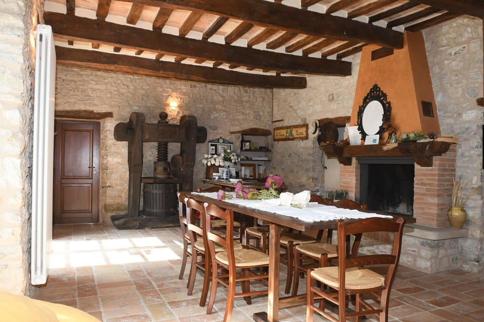 agriturismo montefiorentino House in Marche