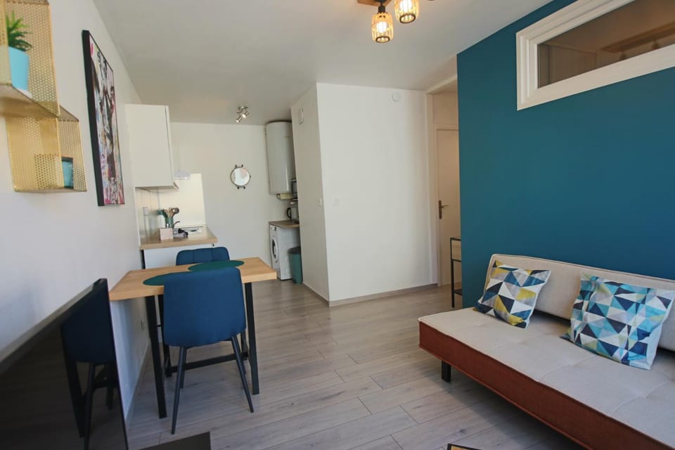 Living room, Meals, internet, washing machine