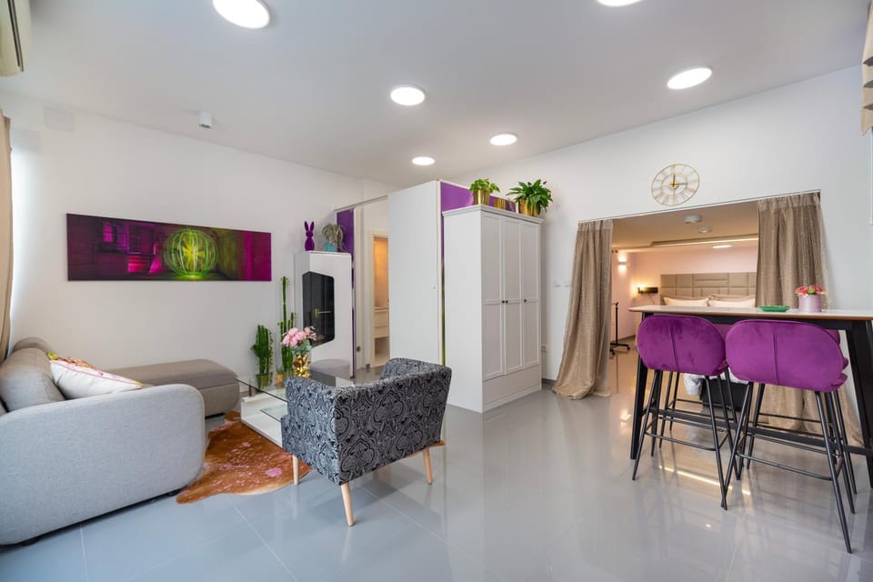 Living room, Seating area, Dining area, wardrobe