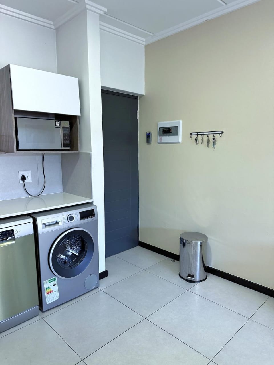 dishwasher, washing machine, kitchen