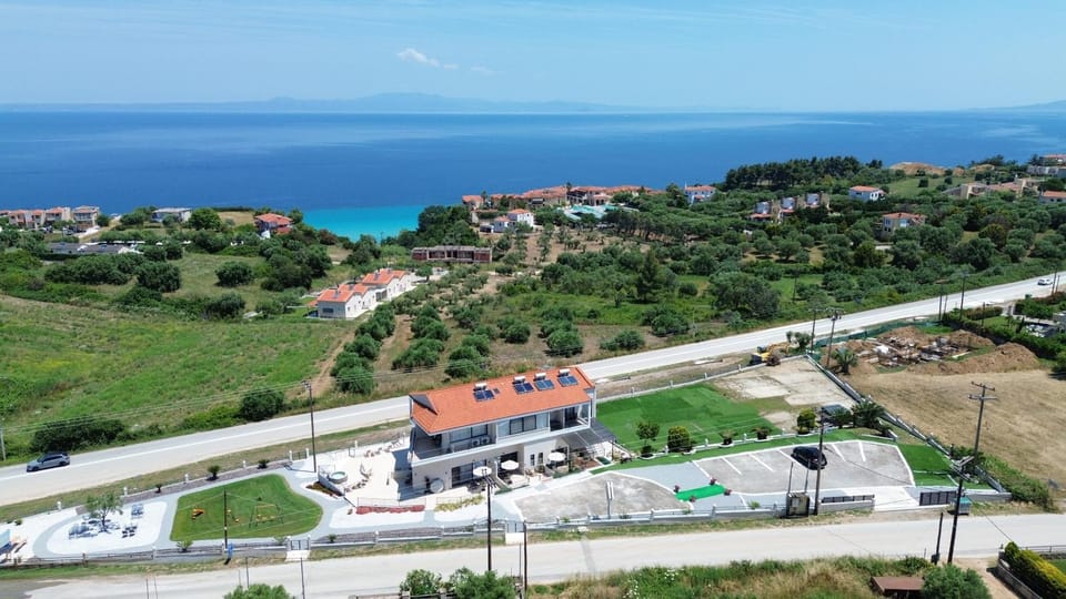 Bird's eye view, Location