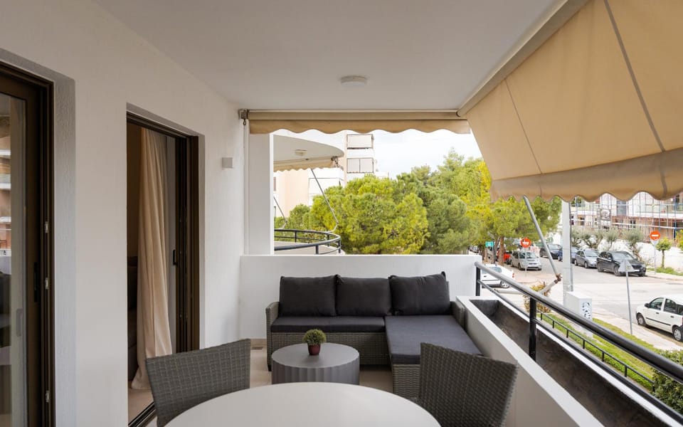 Day, Balcony/Terrace, Seating area