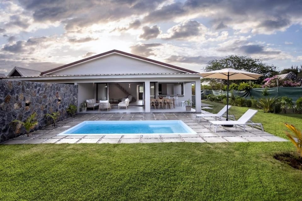 Natural landscape, Garden view, Pool view, sunbed