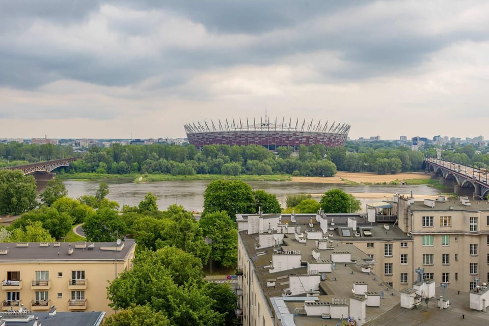 Day, Neighbourhood, City view, Location
