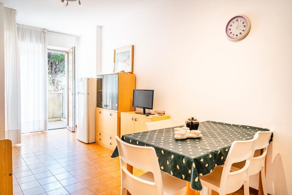 TV and multimedia, Dining area