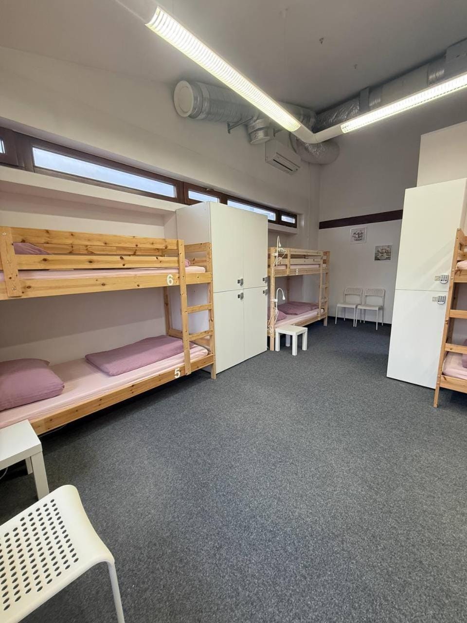GIRLSTEL Wrocław - Girls ONLY Space Hostel in Wroclaw