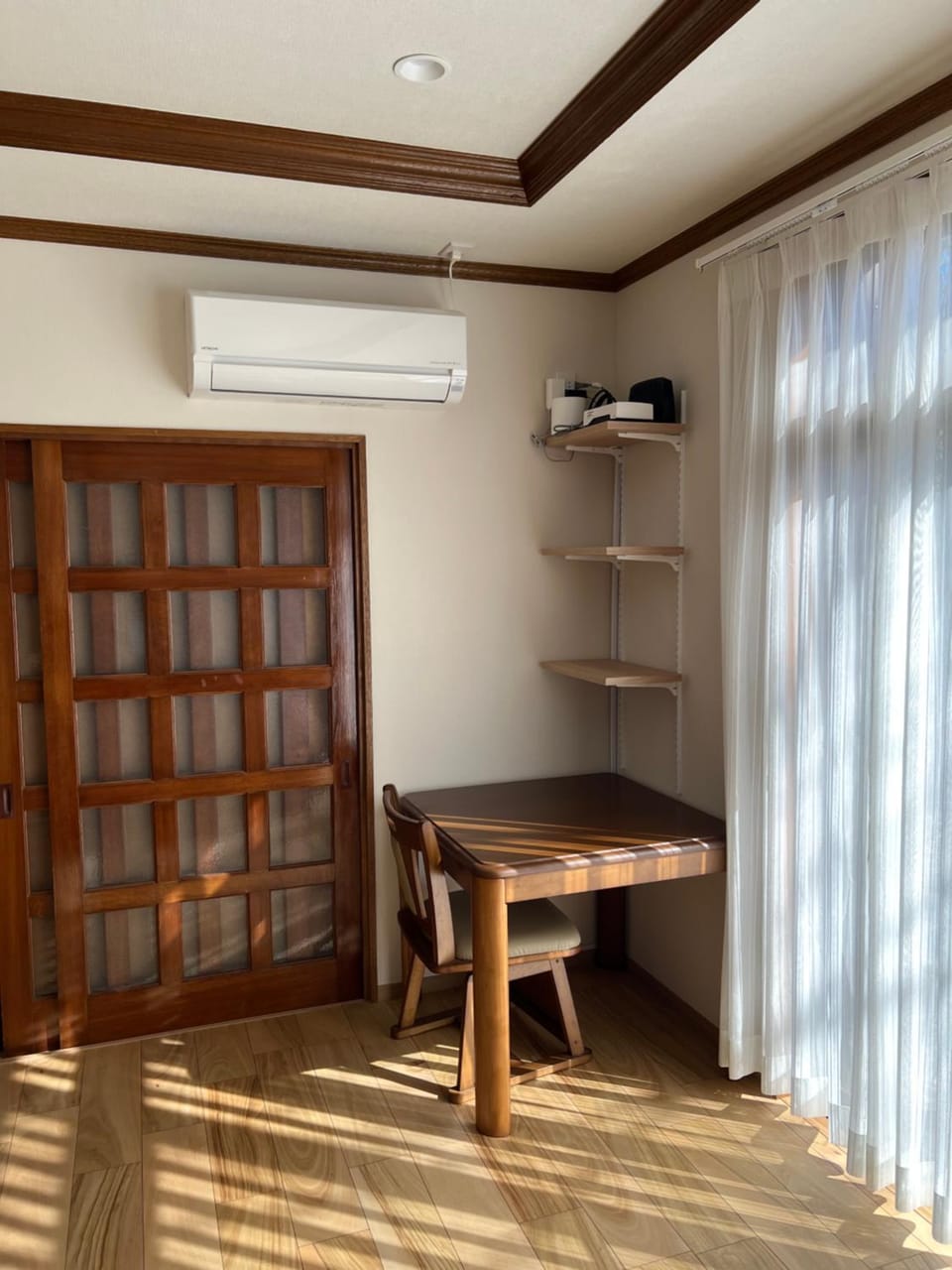 Living room, air conditioner