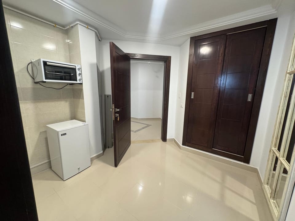 oven, wardrobe
