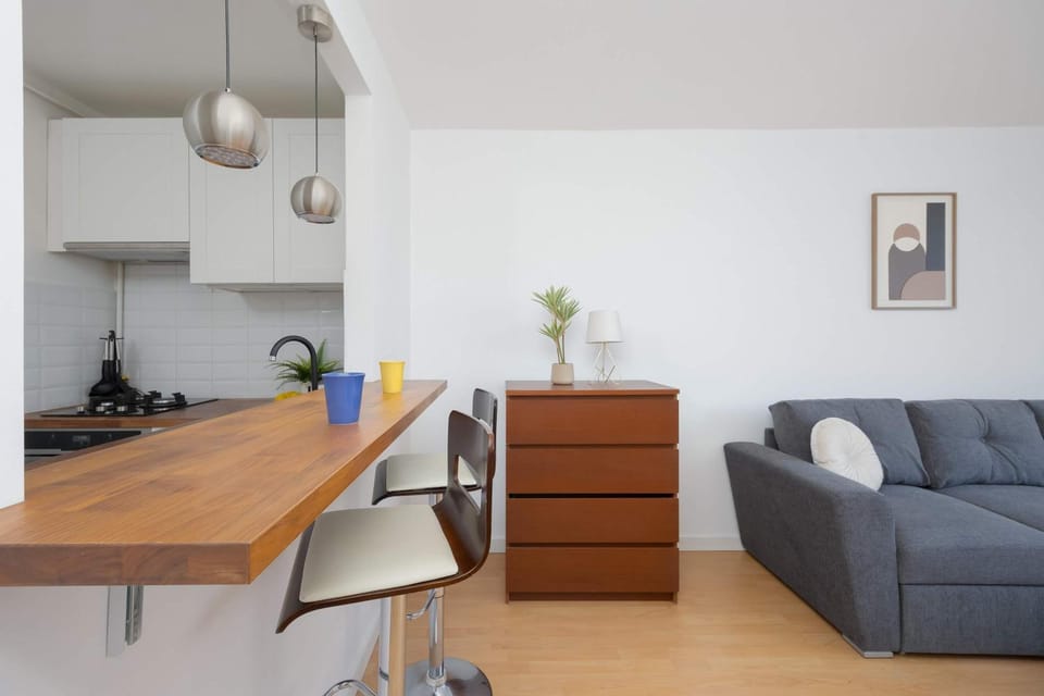 Kitchen or kitchenette, Living room, Seating area