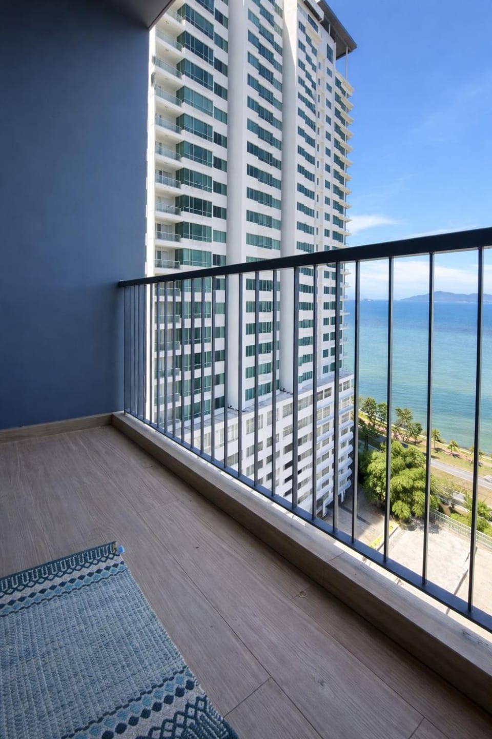 Bay Suite Seacity by PnS Apartment in Kota Kinabalu