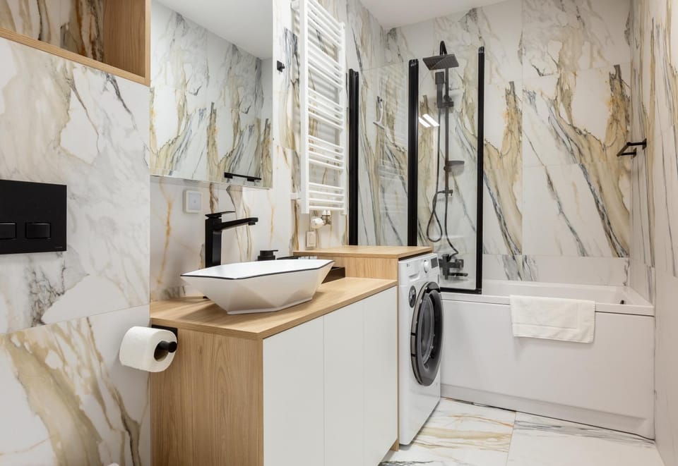 Bathroom, Bath