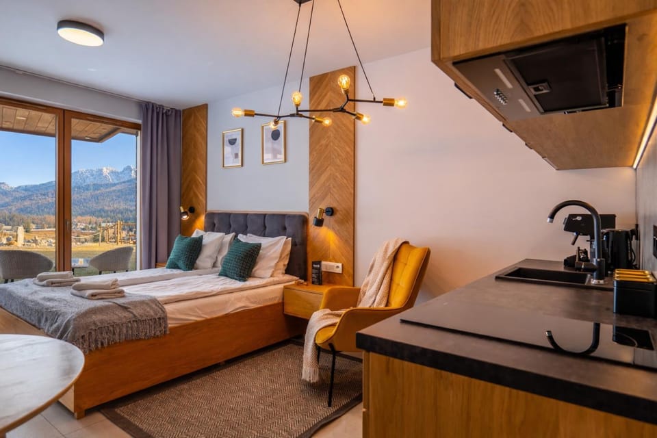 Kitchen or kitchenette, Bedroom, Mountain view