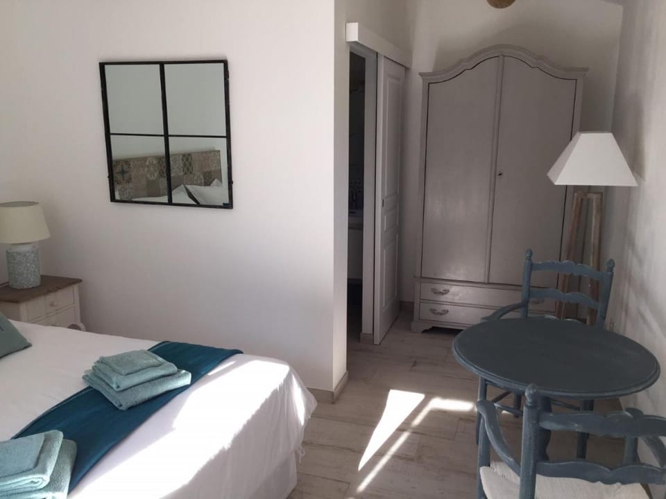 Mas de l'Estello B&B Le Figuier Bed and Breakfast in Saint-Remy-de-Provence