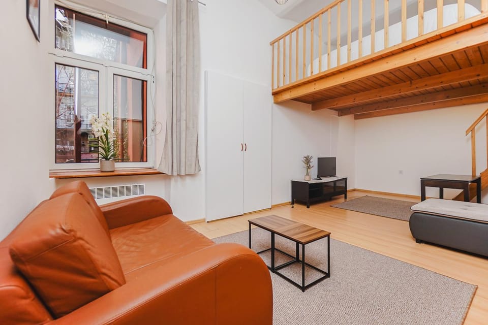 Ultracentral Downtown Sky Apartment in Krakow