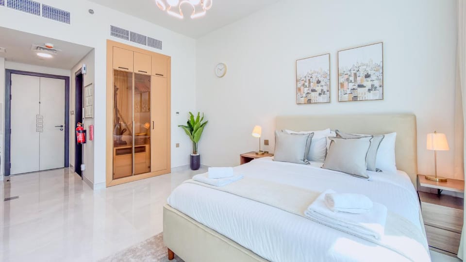 Bed, Photo of the whole room, Bedroom, wardrobe, air conditioner