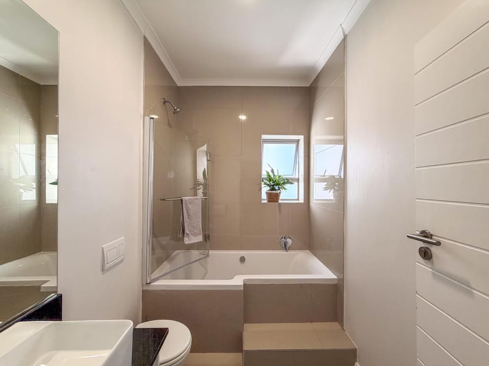Bathroom, Bath