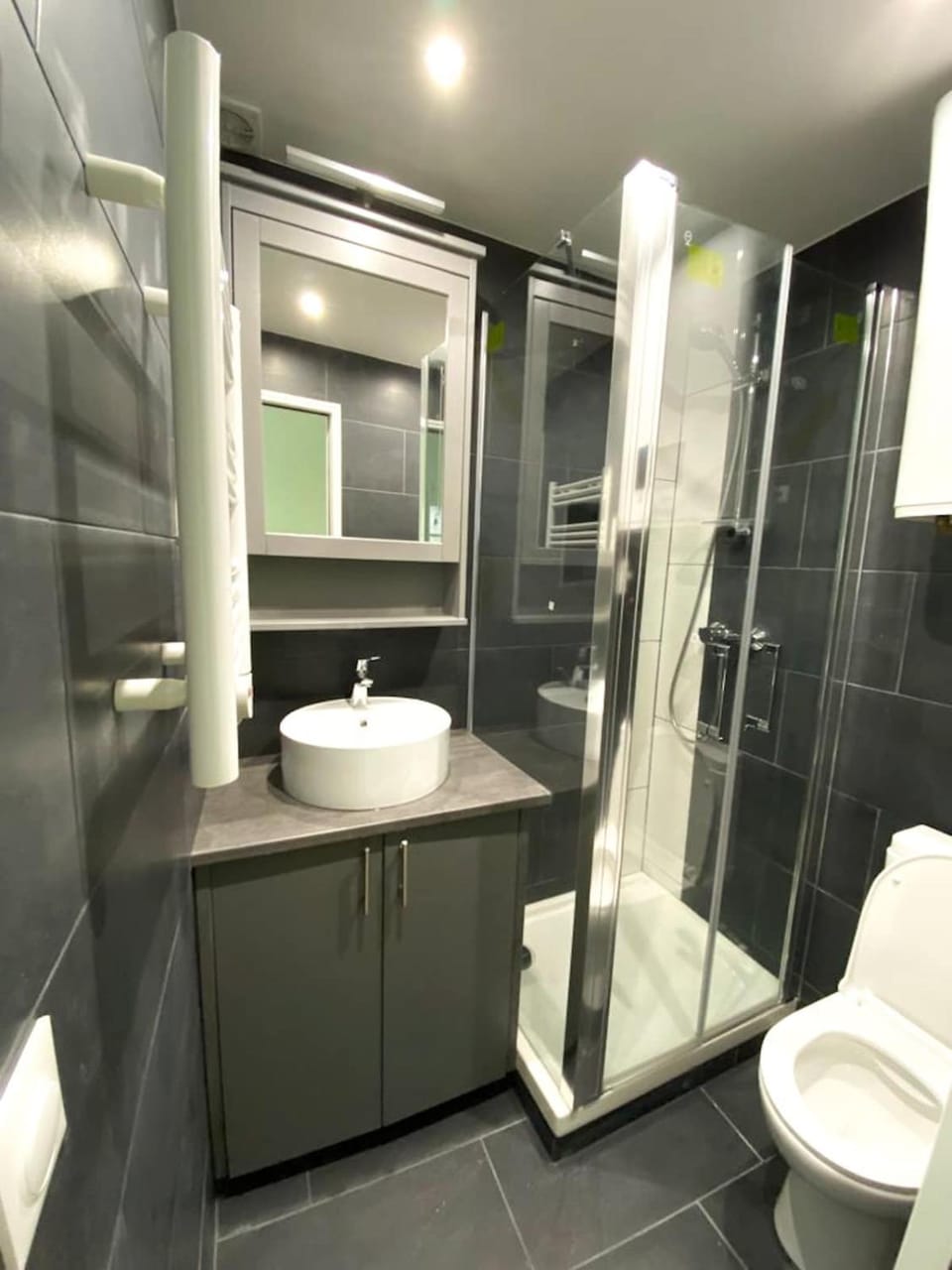 Beautiful studio near Saint Maur metro station Apartment in Paris