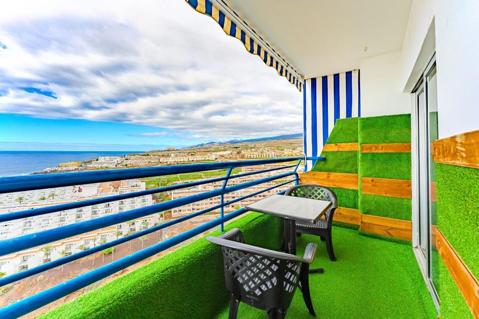 Oceanfront Studio with Private Balcony in Playa Paraíso Apartment in Canary Islands