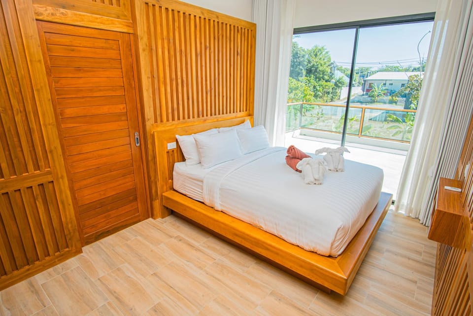 White Villa Phuket Bed and Breakfast in Rawai