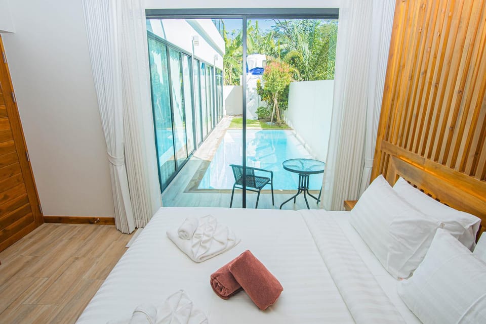 White Villa Phuket Bed and Breakfast in Rawai