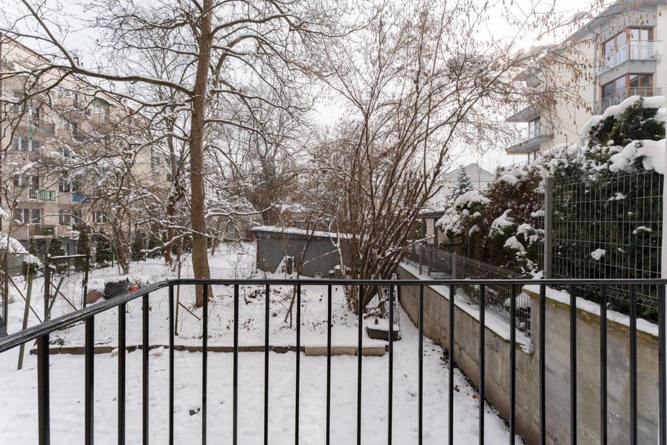 Day, Natural landscape, Winter, Balcony/Terrace