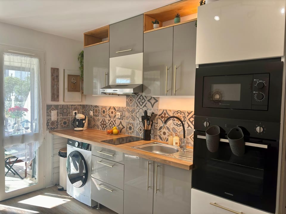 Kitchen or kitchenette, minibar, oven, pet friendly, stove, toaster, washing machine
