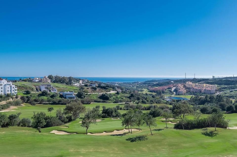 Valle Romano Terrace with Golf and Mediterranean View Apartment in Costa del Sol