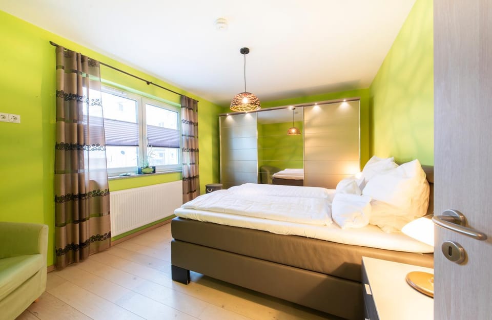 Bed, Bedroom, wardrobe