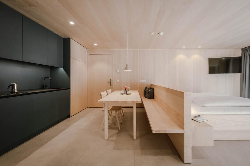 Kersh Dolomites Lodge Apartment hotel in San Candido