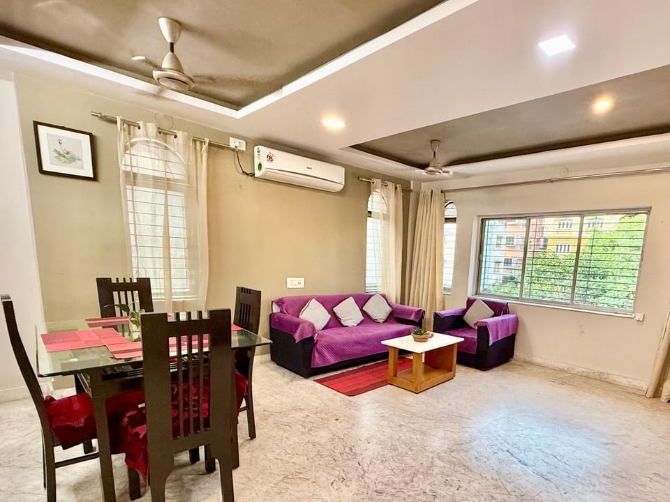 Candid 2BHK Apt near Ruby Hospital, EM Bypass Apartment in Kolkata