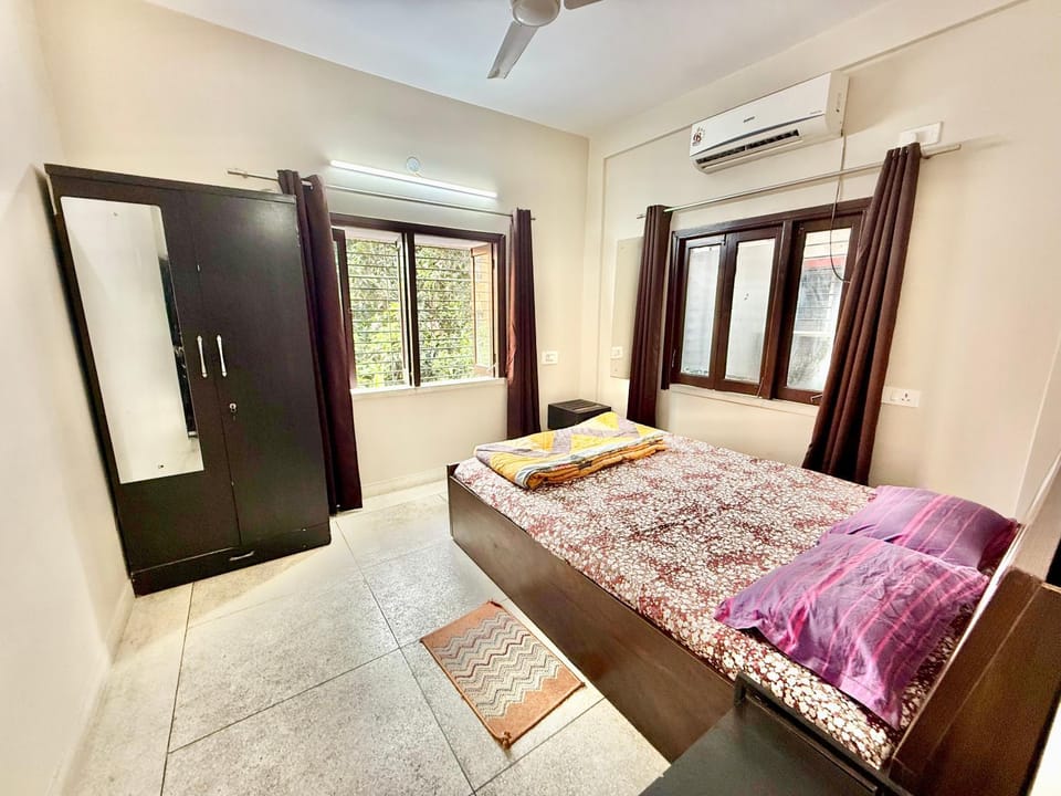 Candid 2BHK Apt near Ruby Hospital, EM Bypass Apartment in Kolkata