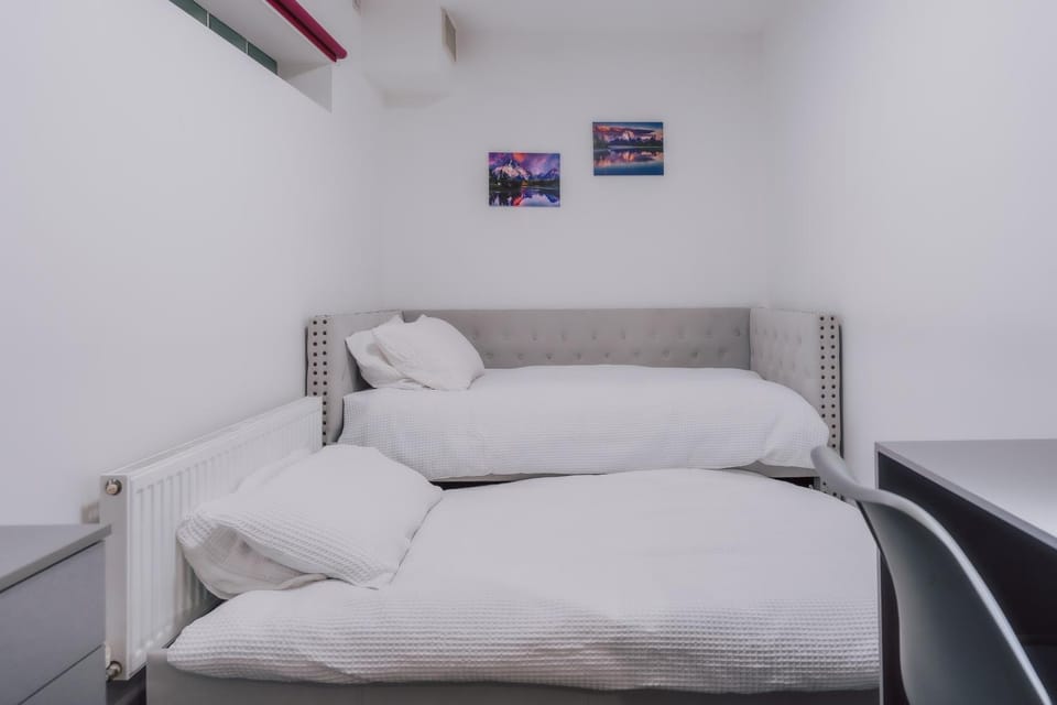 City View Penthouse at Leicester Apartment in Leicester