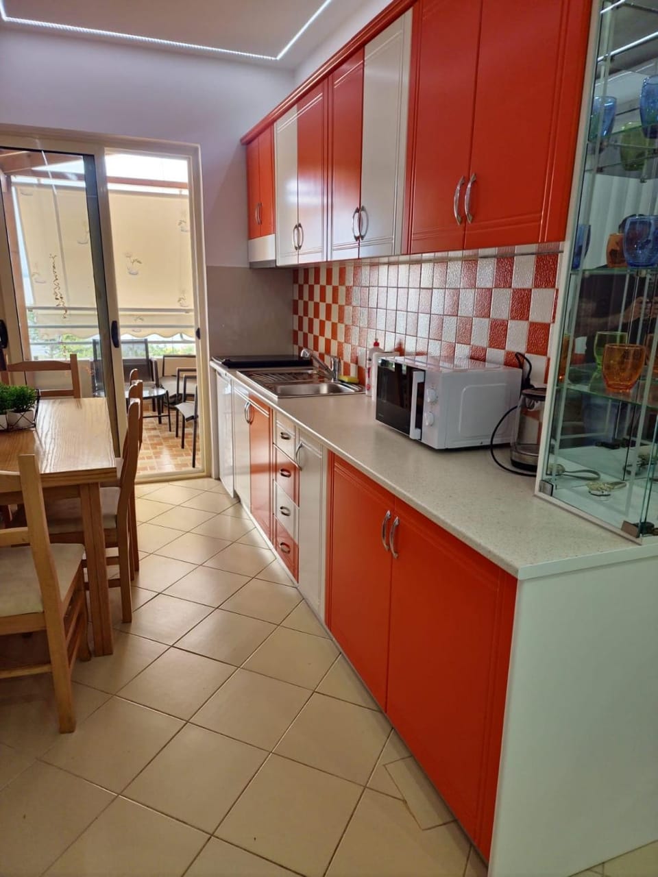 Orange Apartment Apartment in Sarandë