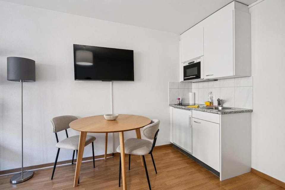 Chic central studio - modern - Crown 27 Apartment in Zurich City