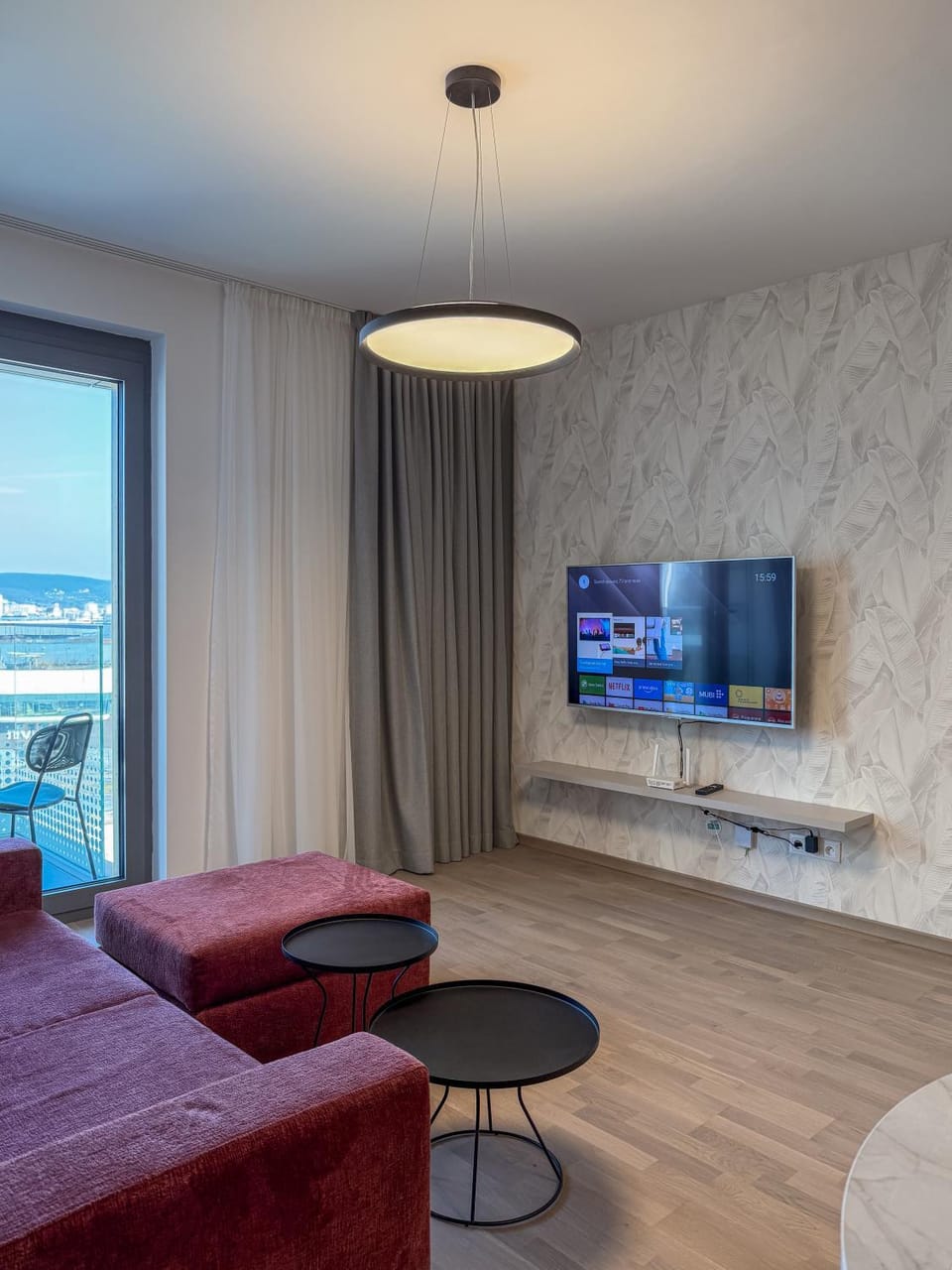 TV and multimedia, Living room, Seating area
