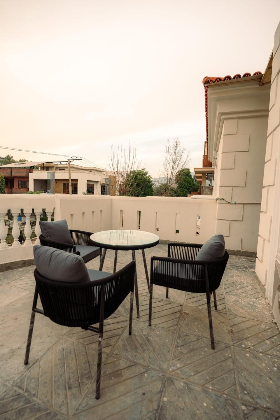 La Casa by Aram Stays Apartment in Islamabad