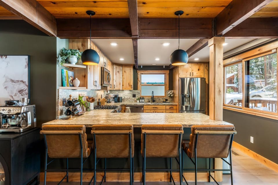 Starlight Chalet Lake Tahoe House in Lake Tahoe