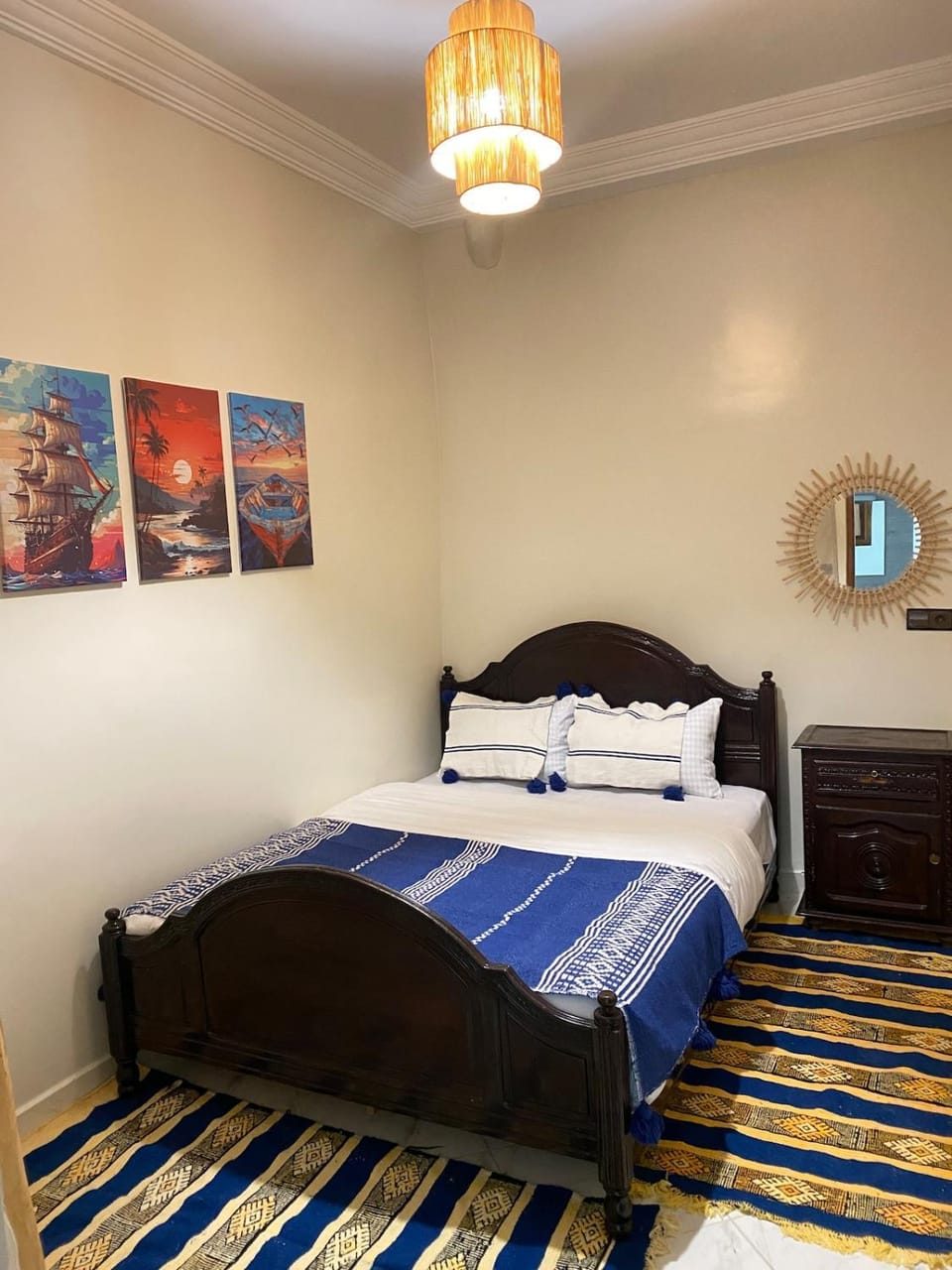 Bed, Photo of the whole room, Bedroom