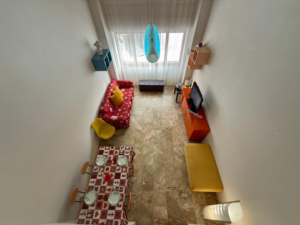 TV and multimedia, Living room, Dining area