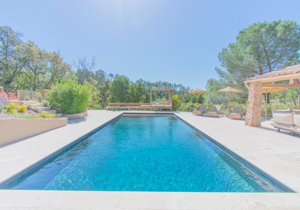 Spring, Day, Garden, Garden view, Pool view, Swimming pool, sunbed